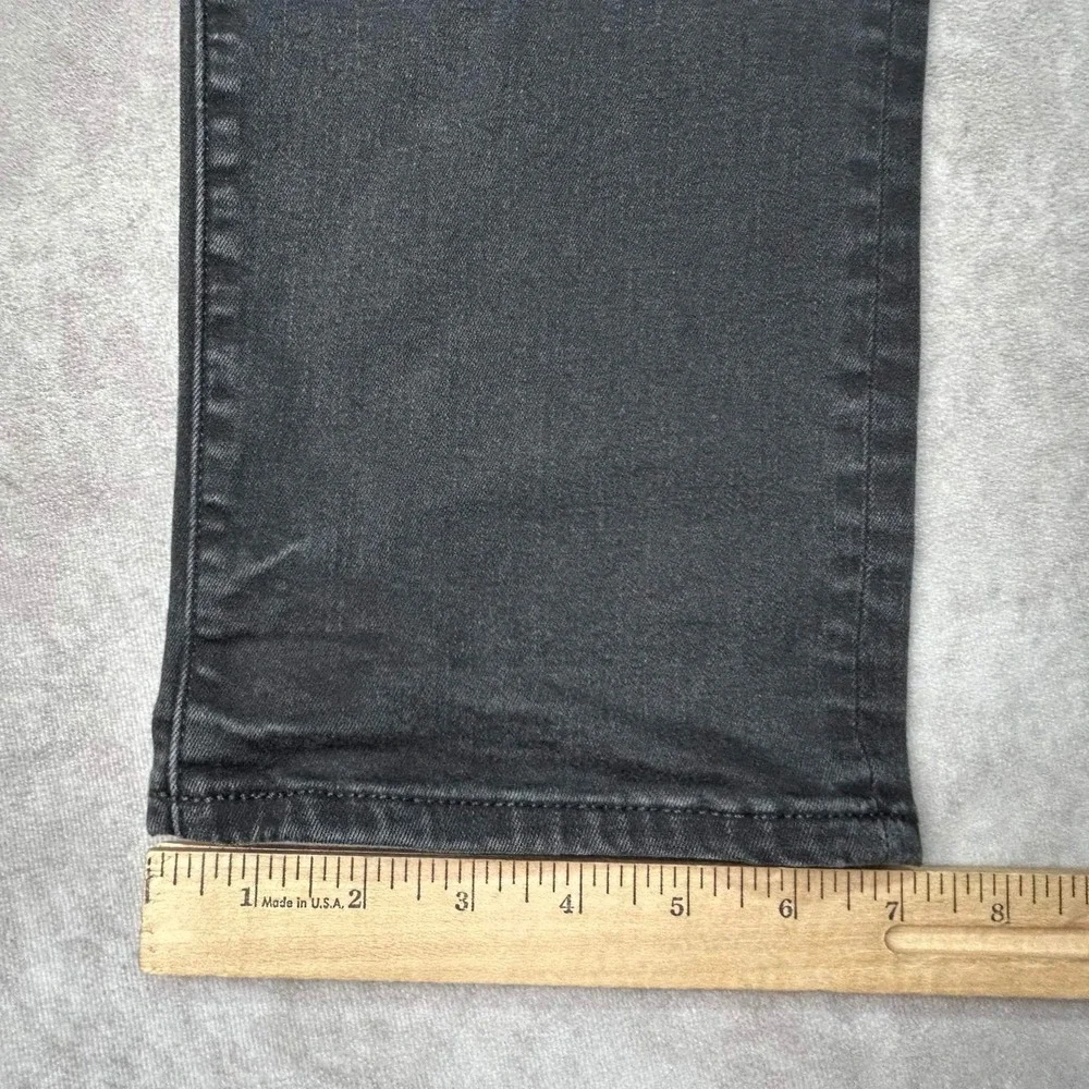 American Eagle Outfitters tag size